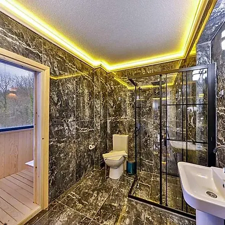 Agva Pieria Luxury 16 *